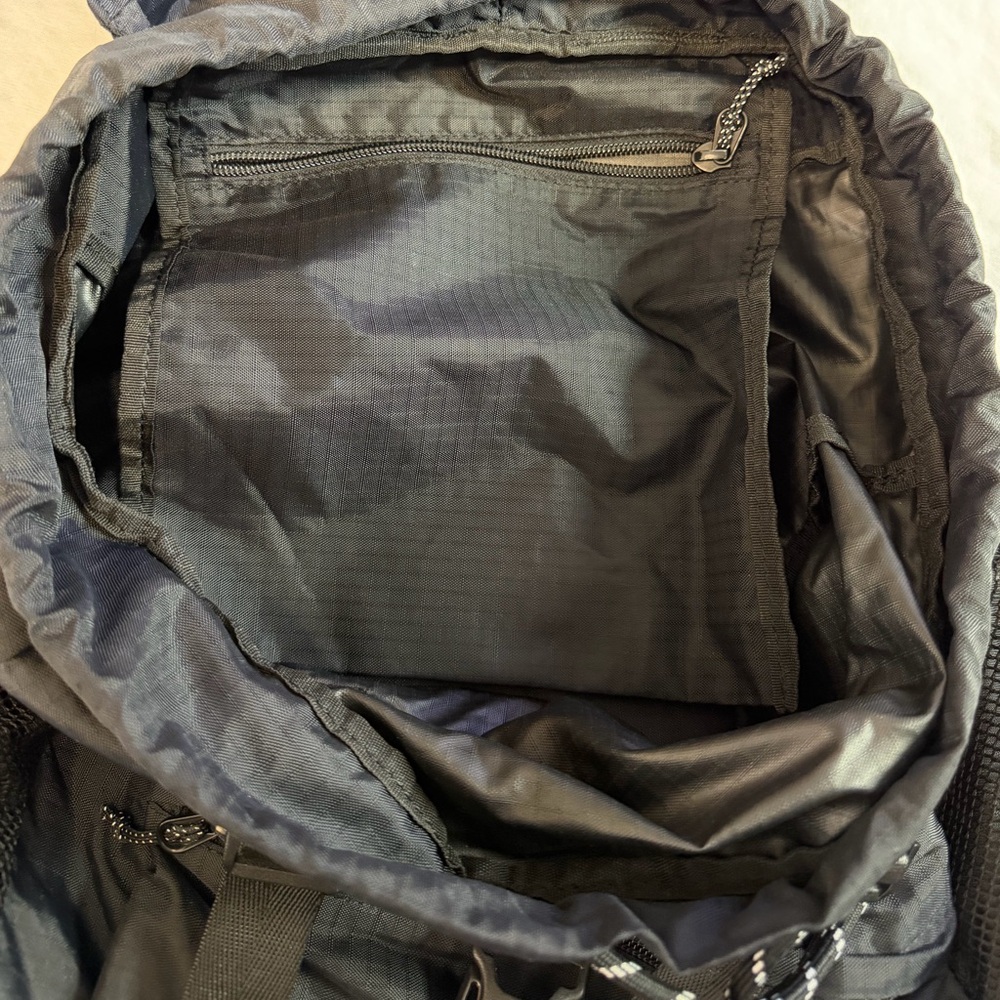 Athleta Oslo Bookbag Backpack Bag Black Nylon Lightweight with Crossbody Purse - Picture 5 of 12